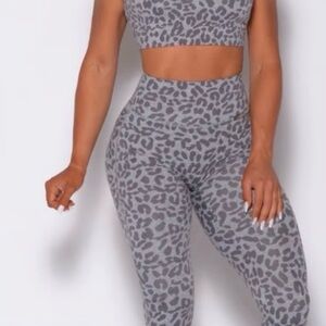 Bombshell Sportswear Gray Leopard Print LeggingsNWT
